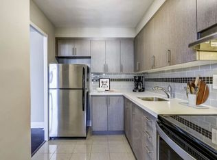 25 Leith Hill Road, Toronto, ON M2J 1Z1