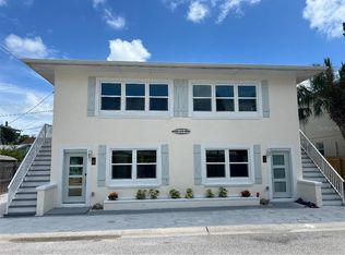 111 86th Ave, Treasure Island, FL 33706