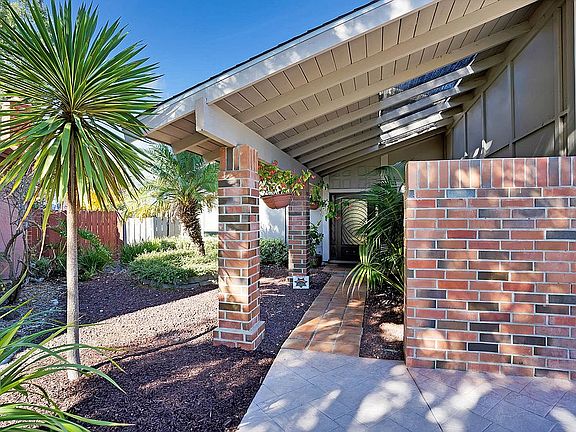 3rd image of 6012 Hillandale Ct