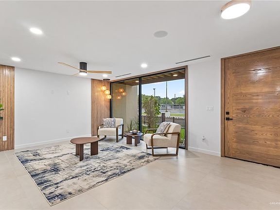 4th image of 1408 S 7th Ave