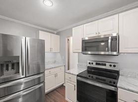 16 Carnaby St, Wappingers Falls, NY