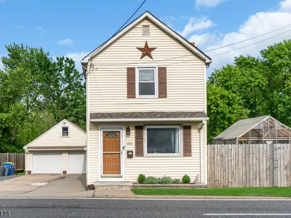 919 S Main St, Manville Boro, NJ 08835