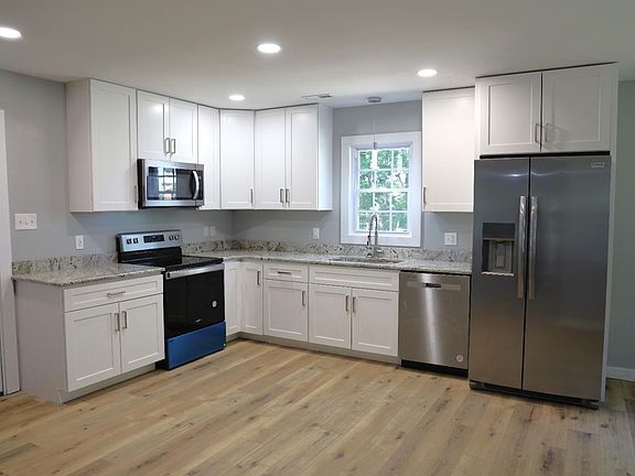 2nd image of 541 Charles Dr