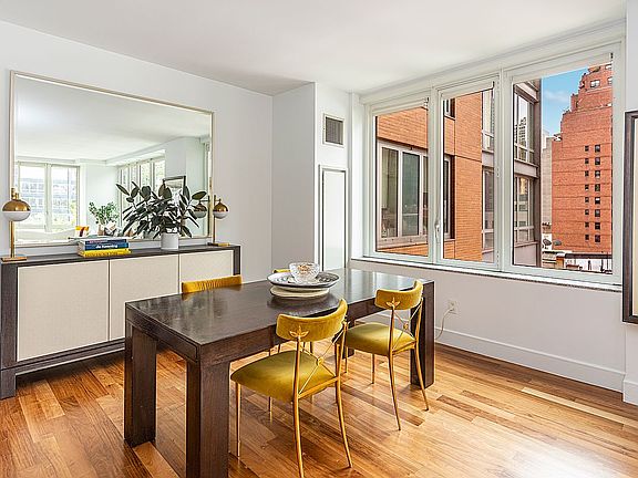 2nd image of 250 E 53rd St APT 901