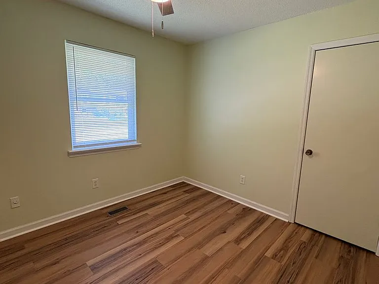 825 S Valleywood Cir — Photo 19