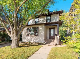 915 S Spring Ave, Sioux Falls, SD 57104