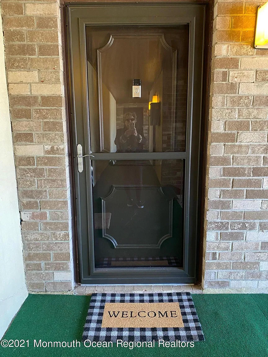 147 Amberly Dr Unit J photo 1