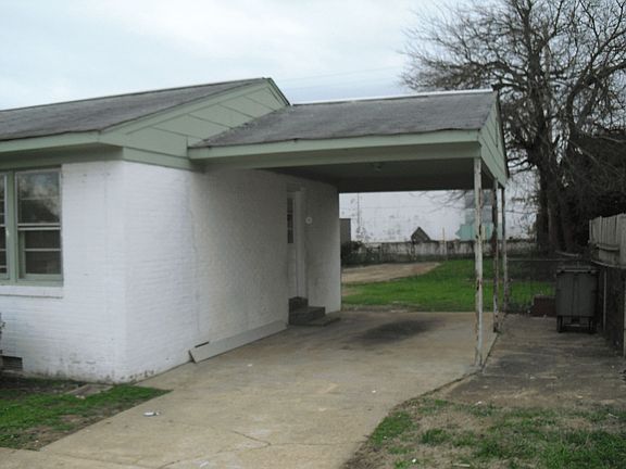 2nd image of 12 Gardenia Dr