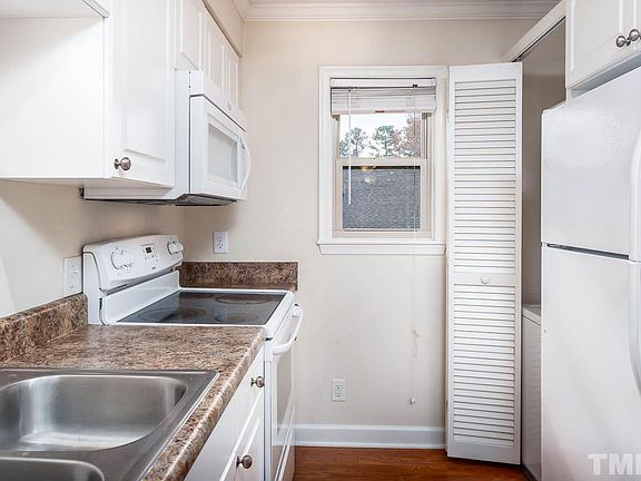 5th image of 1513 E Franklin St APT 108A