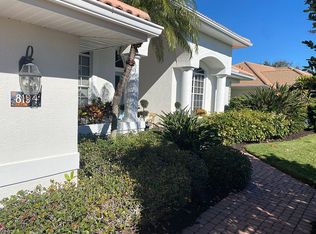 8194 Deerbrook Cir, Sarasota, FL 34238