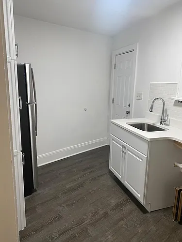 566 Lincoln Ave #2 Photo 1