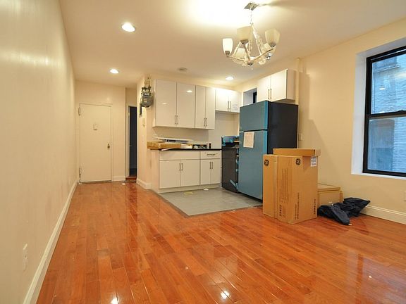 4th image of 537 W 158th St APT 32