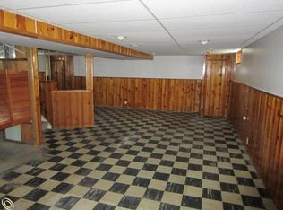8232 Polk St, Taylor, MI 48180