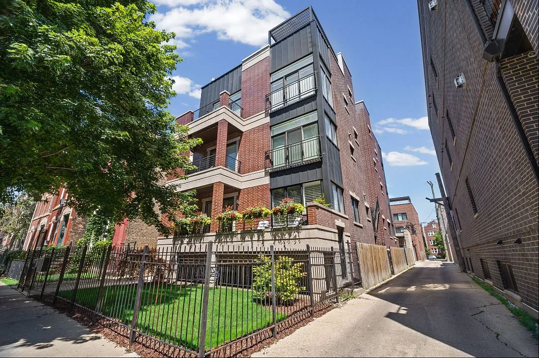2 bed, 1714 sqft, $5,100 — Photo 2