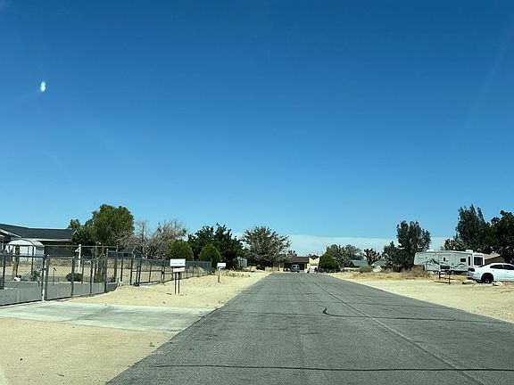 4th image of 58134 Spring Dr