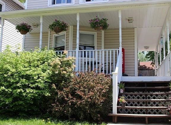 Updated kitchen w/door to private yard.