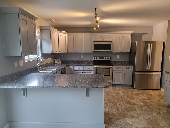 5th image of 3122 Lauren Hill Ct