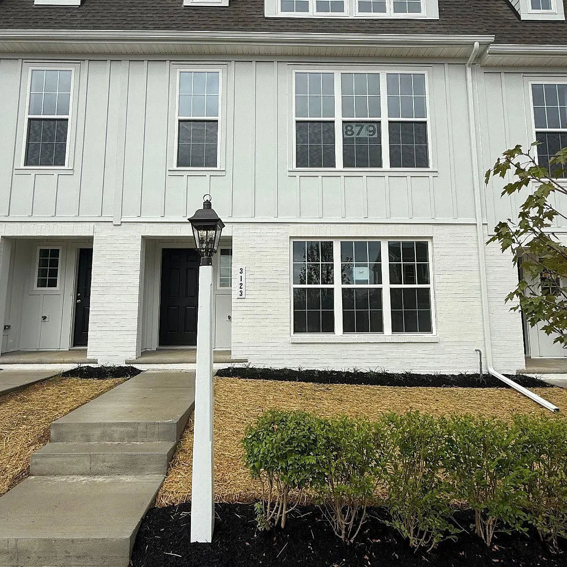 4 bed, 3.0 bath, 2165 sqft, $2,675 — Photo 1