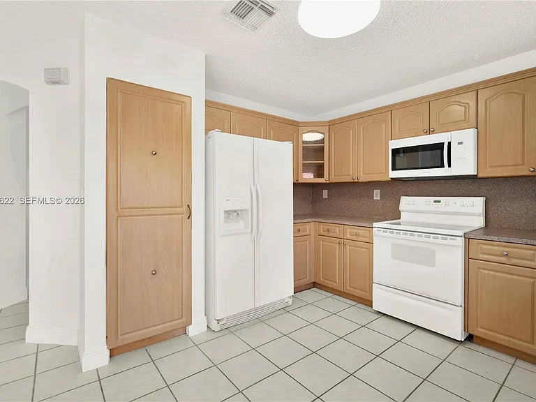16301 SW 100th Ter — Photo 15