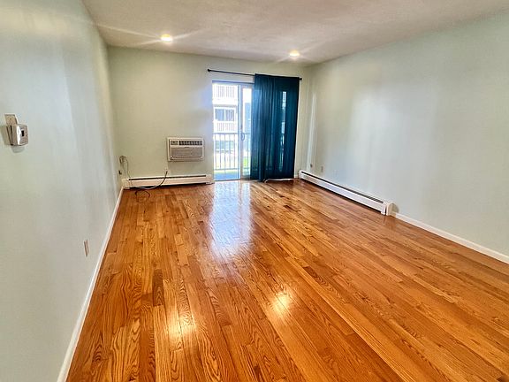 4th image of 205 Independence Ave Unit 224