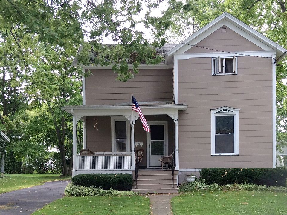 1st image of 529 Paige Dr