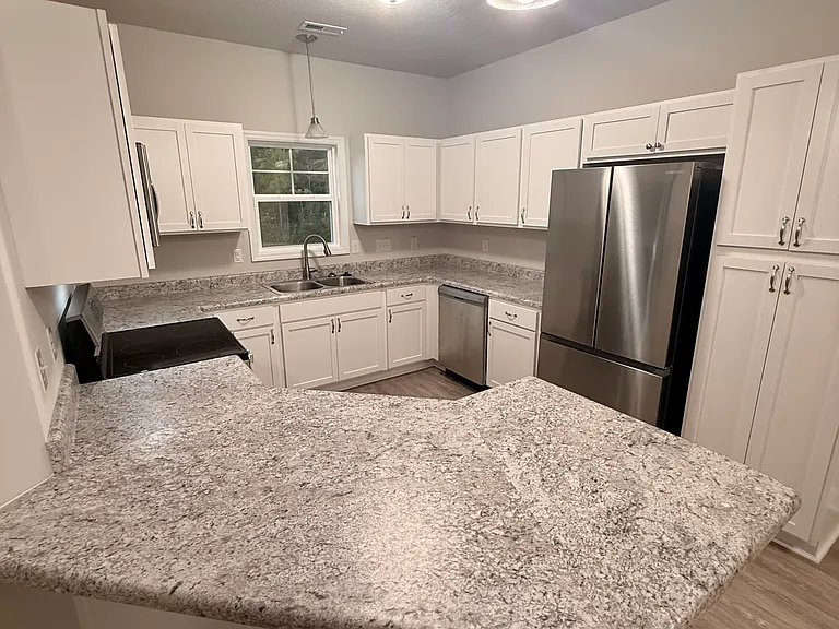 2025 Folkstone Woods Ln — Photo 11