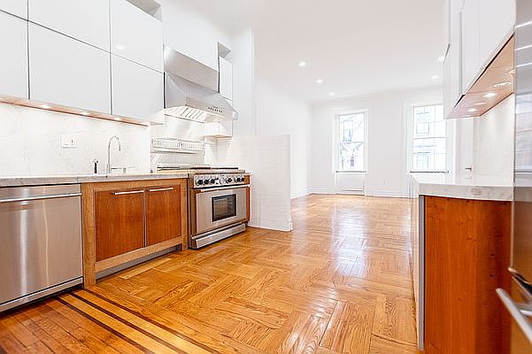 1st image of 117 Pacific St APT 1