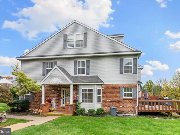 1901 Harrison Ct, Norristown, PA 19403