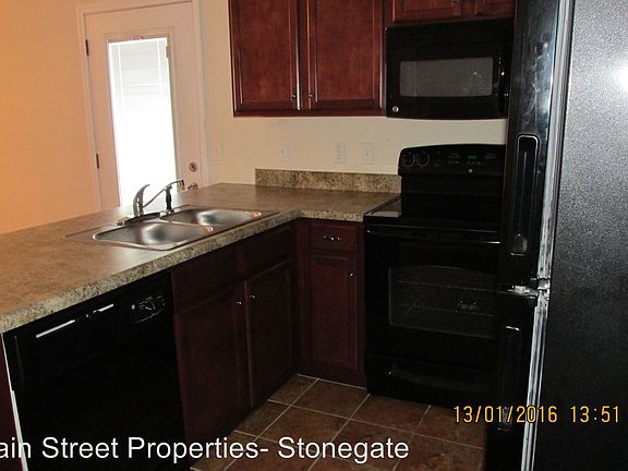 4th image of 745 Tracy Ln Unit 138