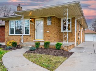 17079 Veronica Ave, Eastpointe, MI 48021