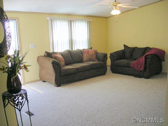 2nd image of 448 Sassafras Dr