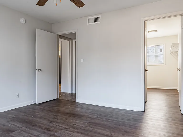 Baba Flats — Photo 15