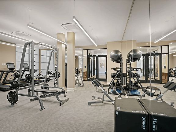 5th image of 1400 Montana Ave NE #312