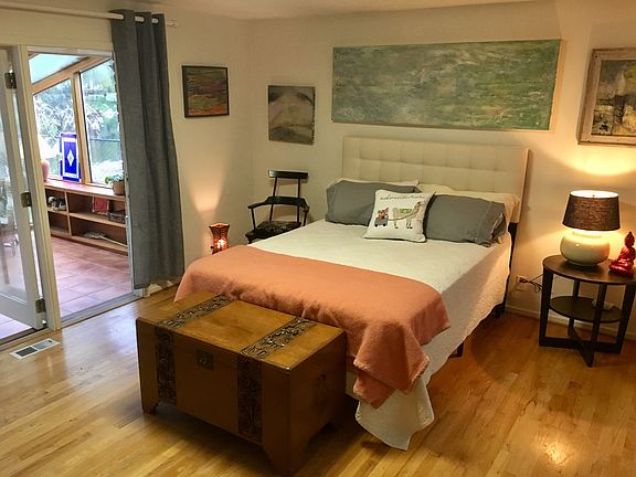 Master w sun room attached