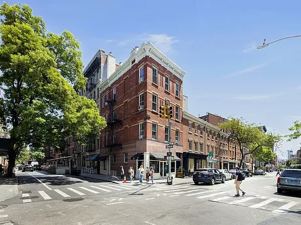 204 West 10th Street 18 image 8 of 8