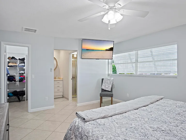 1360 SW Albatross Way — Photo 30
