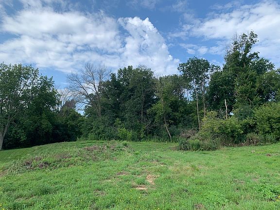 3rd image of 11700 Azure Ln