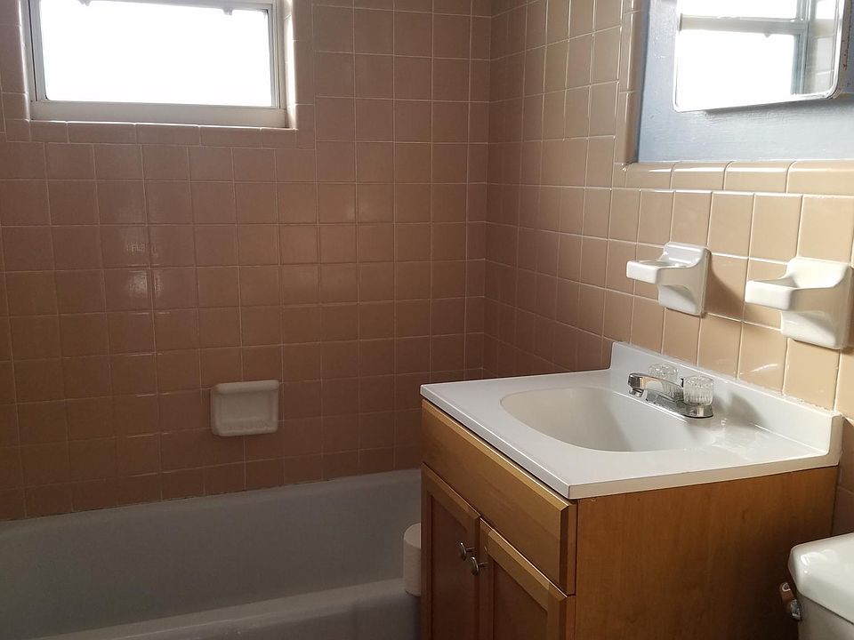 1st image of 405 Joel Blvd APT D