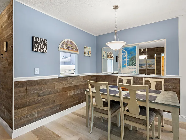 2800 Indian River Blvd #R9 — Photo 4