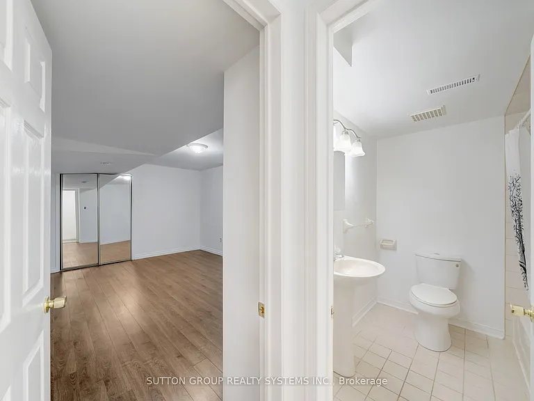 56 Ballard Cres #LOWER — Photo 12