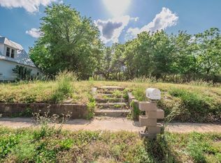 264 S Main St, Lexington, TN 38351