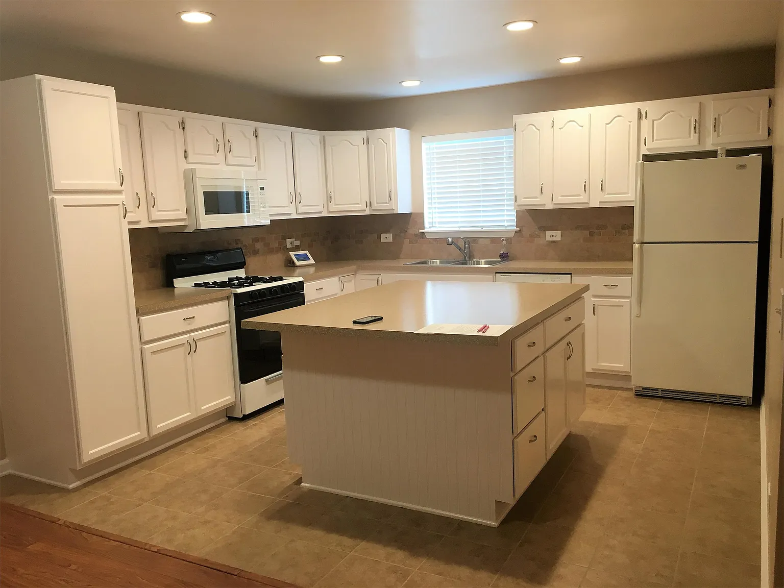 1295 / 520 & 516 Stilson St, Earlville - 1 — Photo 4