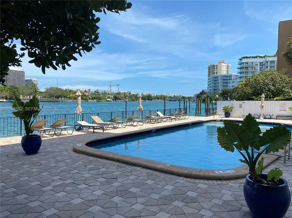 10101 E Bay Harbor Dr APT 702, Bay Harbor Islands, FL 33154