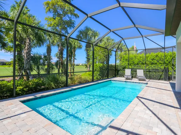 9716 Everglades Dr, Naples, FL 34120