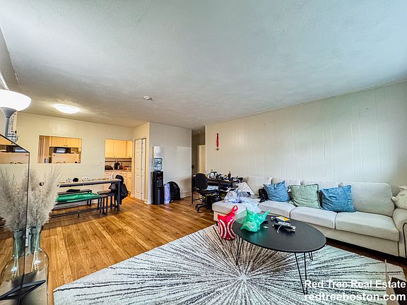 2nd image of 11 Hodges Ave APT 4