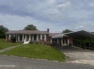 1384 Friends Station Rd, New Market, TN 37820