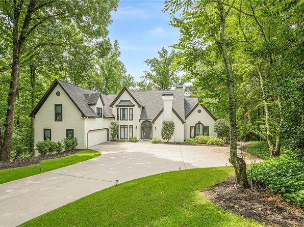 700 S Brighton Ct NW
