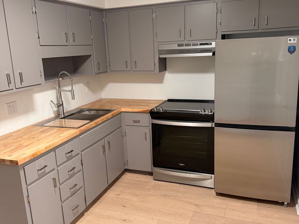 4421 Old Virginia St NE