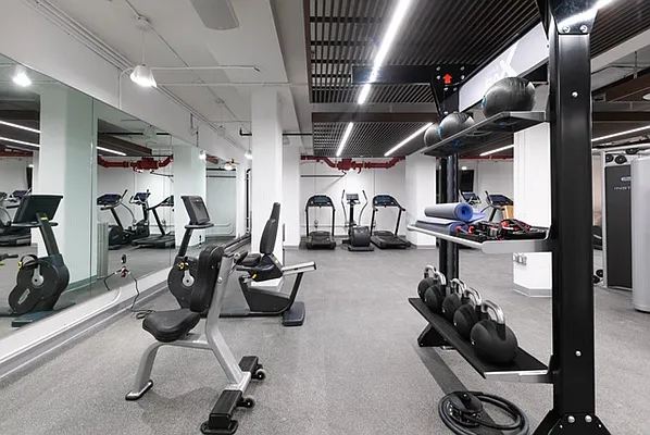 Rented by LL Real Estate Services | media 17