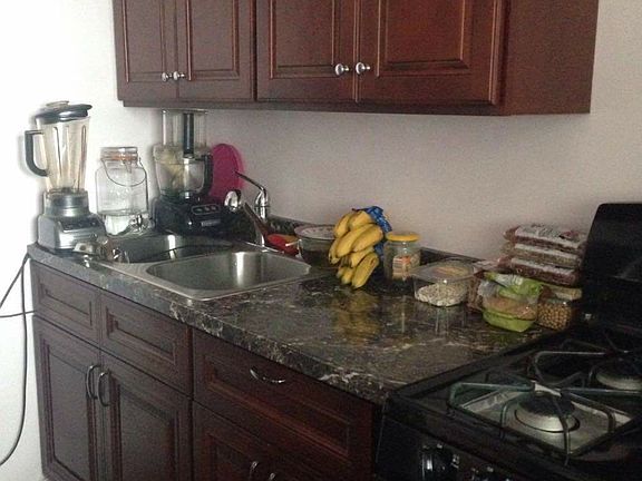 5th image of 6135 98th St APT 12B